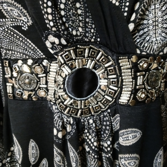 Absolutely gorgeous tunic viscose spandex. XL - Picture 2 of 4